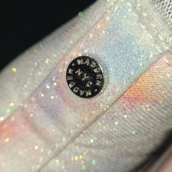 Basically NEW Girl's Madden NYC high-cut rugged fashion sneakers  Size 4 - Picture 4 of 7